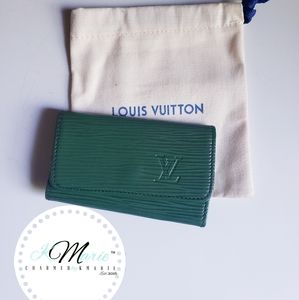 Authentic Louis Vuitton Green Epi Leather Multicles 4 Ring Key Holder